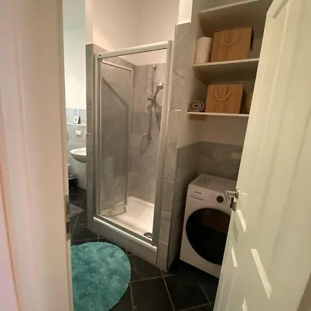 2 Schlafzimmer Fuer 5 Personen, Balkon, Hunde Willkommen Διαμέρισμα Λειψία